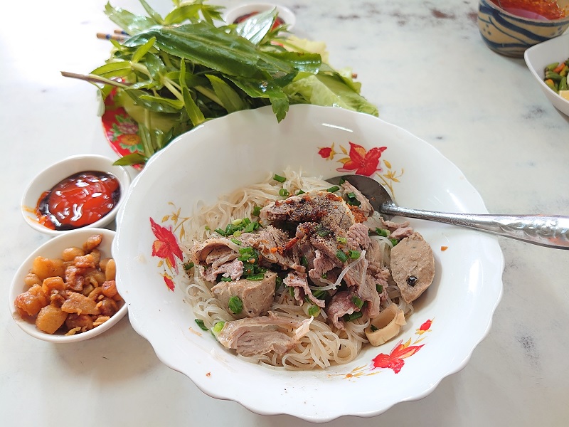 Phở khô Duy Ký.