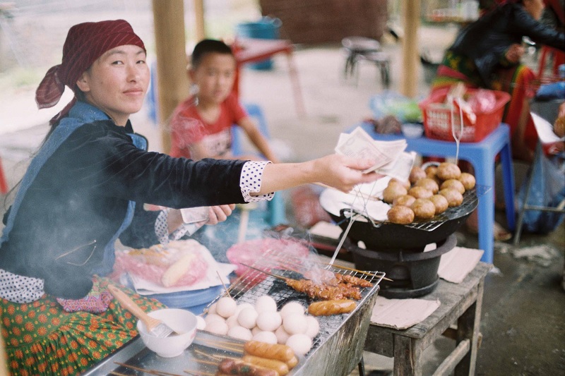 Thưởng thức ẩm thực Hà Giang.