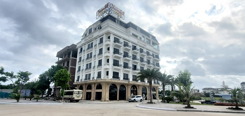 Charmhill Hotel - Khách sạn Tuần Châu Hạ Long.