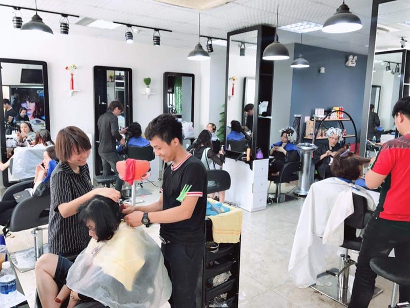 Hair Salon Trần Nam.