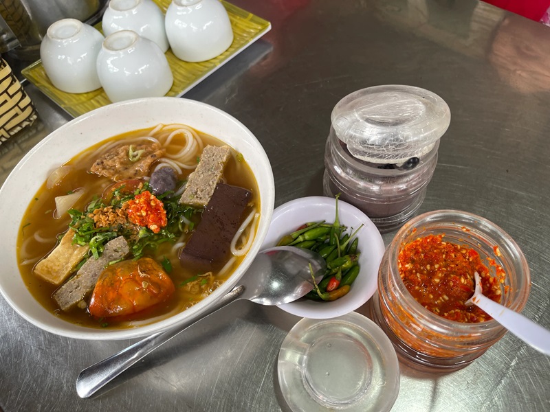 Bún riêu cua Mẫn.