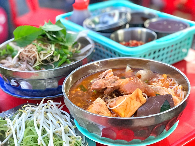 Bún riêu cua Phù Đổng.