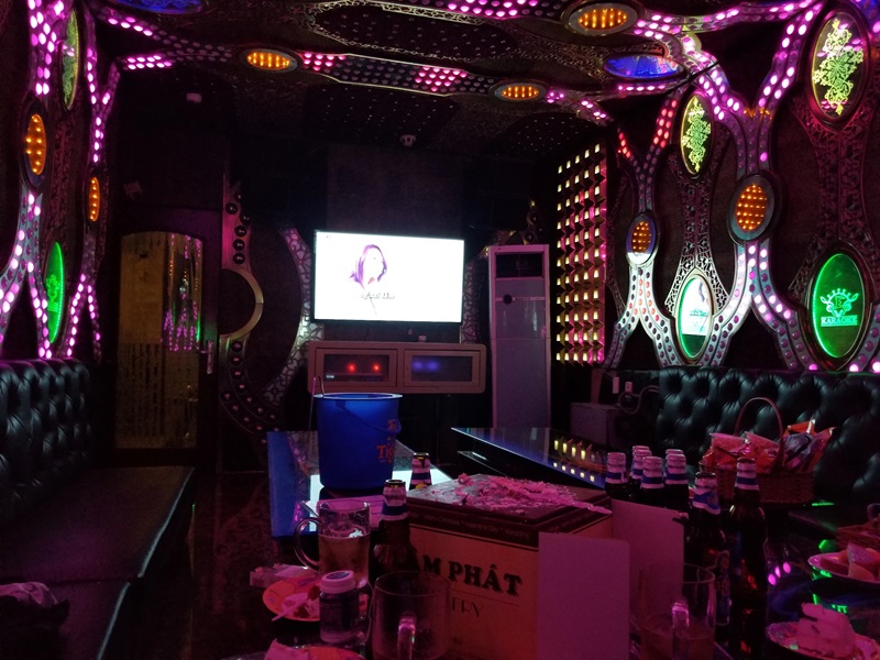 Karaoke Gia Đình E3.