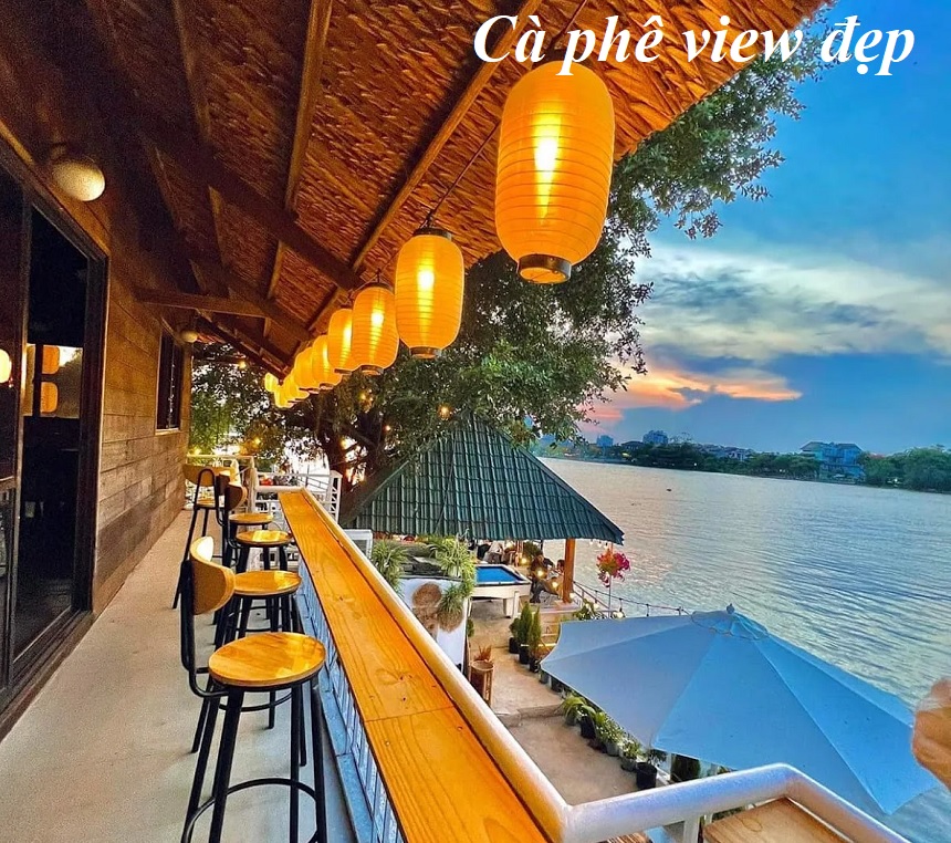 Quán cà phê view đẹp ở Sài Gòn thức uống ngon, không gian đẹp.