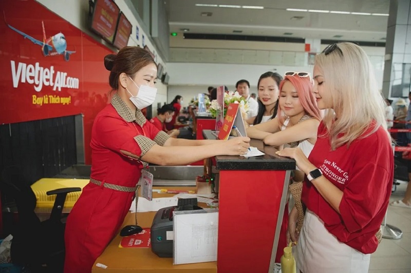 Cách mua thêm hành lý ký gửi Vietjet ở quầy check-in