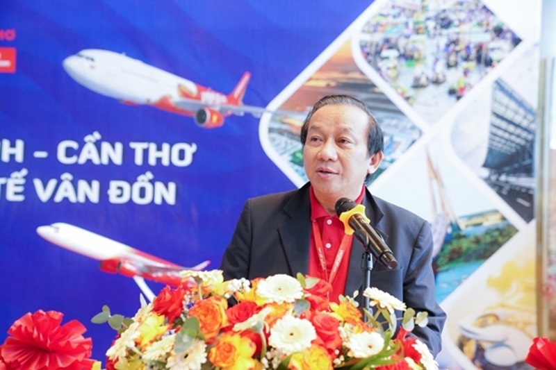 Tin Phó Tổng Giám đốc Vietjet Air bị đầu độc