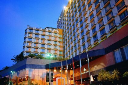 Đánh giá khách sạn Sheraton Hà Nội, tiện nghi và không gian.